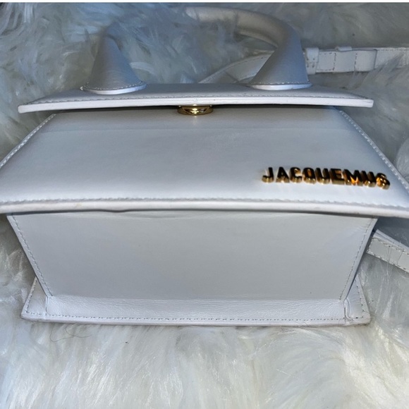 Jacquemus Le Chiquito Moyen Bag - Picture 2 of 13